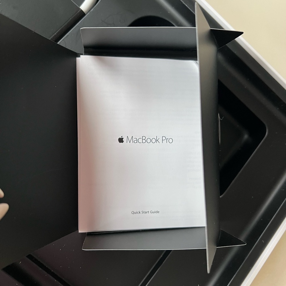 Apple MacBook Pro 13 Box With Original Charger Adapter Never Used - Picture 5 of 14